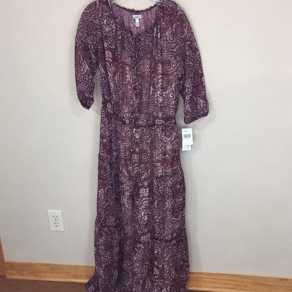 Women's Burgundy Paisley Maxi Dress - Unknown Brand